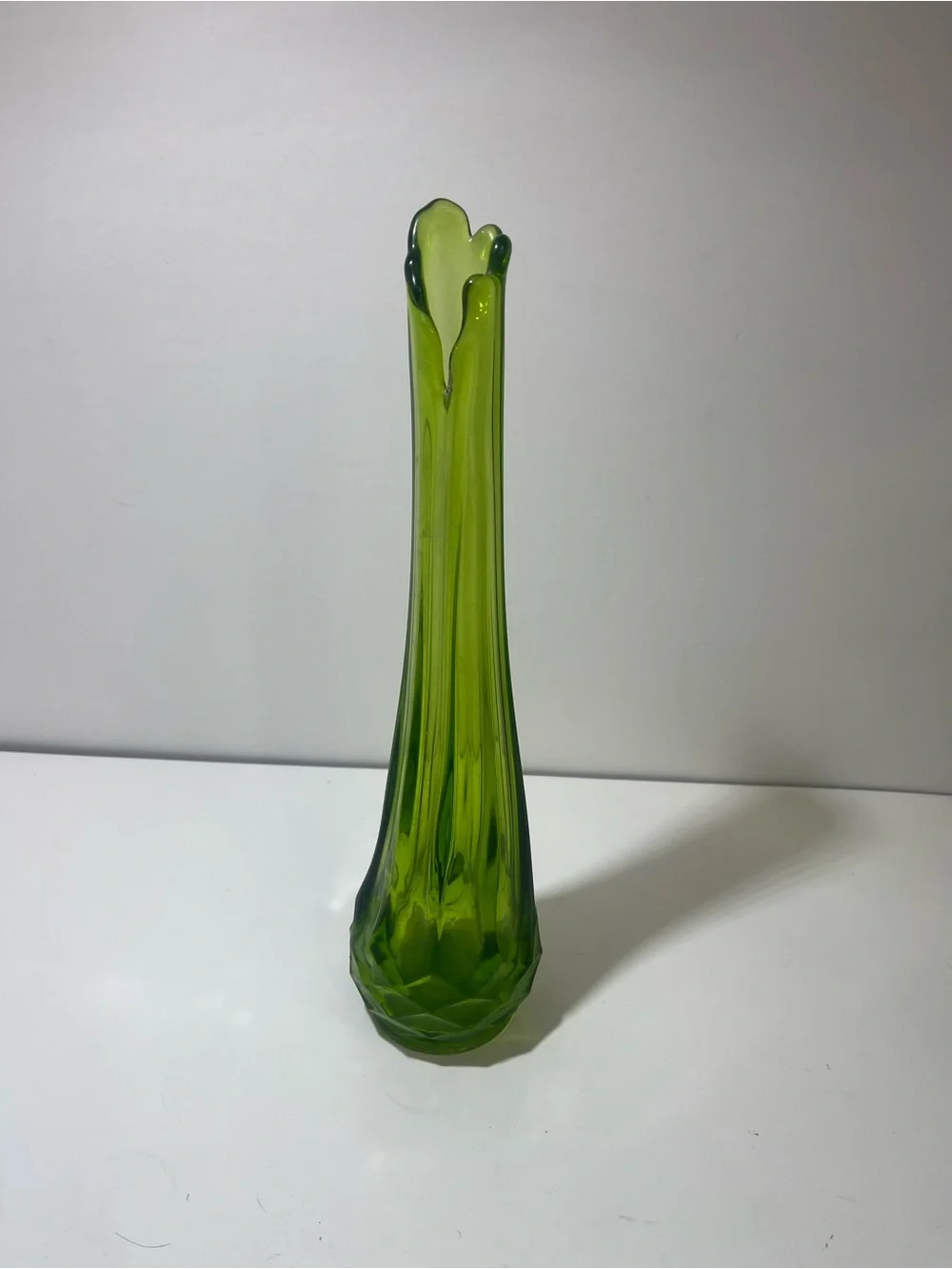 Vintage MCM LE Smith Avocado Green Solitaire 13